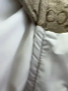 Snapshot of LikaCat chatting on October 9, 2025, 4:02 am LikaCat online show from October 9, 2025, 4:02 am