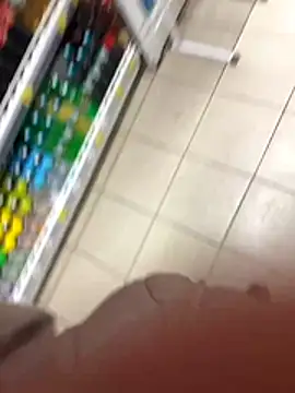 Snapshot of LikaCat chatting on November 21, 2025, 2:10 am LikaCat online show from November 21, 2025, 2:10 am