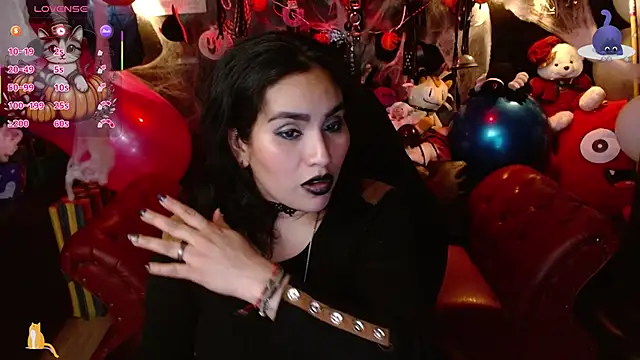 Snapshot of kureiji_hentaii chatting on October 25, 2025, 12:21 am kureiji hentaii online show from October 25, 2025, 12:21 am