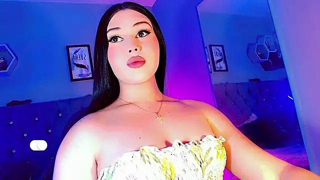 Ashlycuute online show from December 30, 2024, 11:38 pm