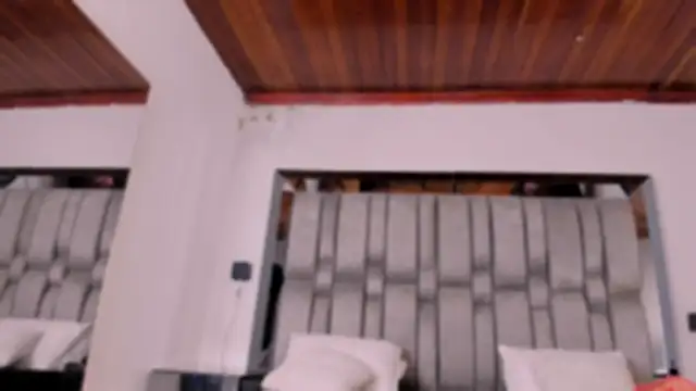 NikkySmiith online show from January 7, 2026, 11:37 am