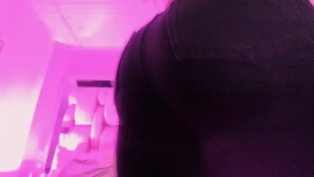 NikkySmiith online show from September 20, 2025, 11:37 am