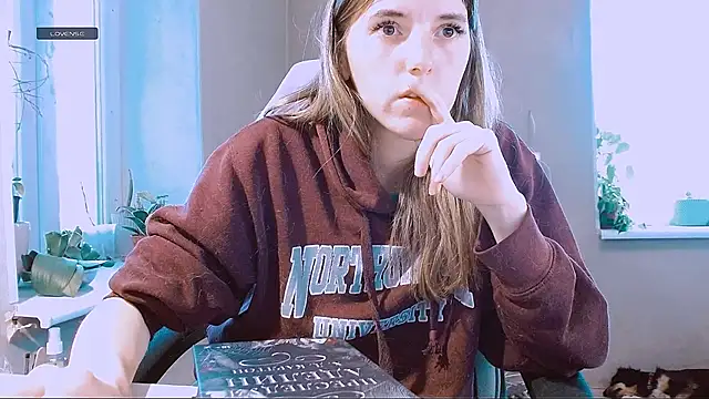 RosaJil online show from April 5, 2026, 3:40 pm