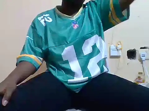 Snapshot of honeypotsweet chatting on October 18, 2025, 11:34 am honeypotsweet online show from October 18, 2025, 11:34 am