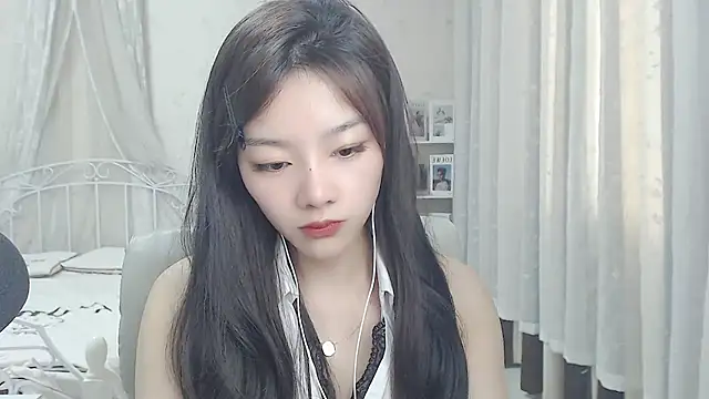 Jenny-Z online show from April 6, 2026, 4:46 am