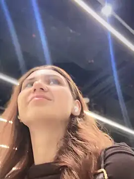 QuitieLia online show from September 24, 2025, 8:21 am