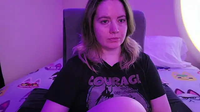 InternetFairy XO online show from December 2, 2025, 8:27 am