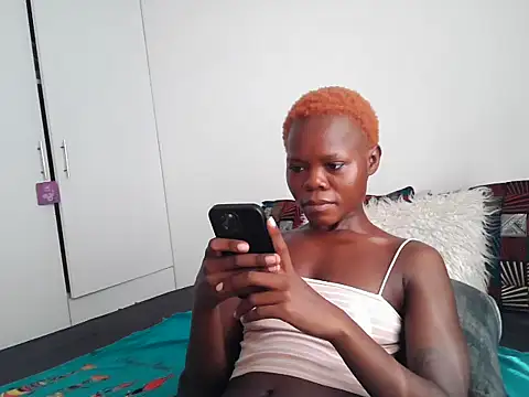 petiteebony 81 online show from May 19, 2026, 6:42 am