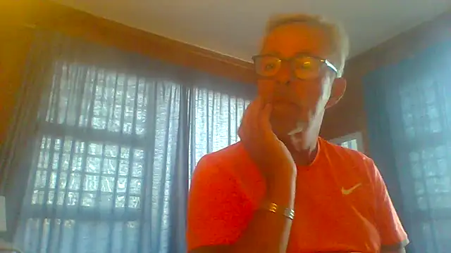 tuggy59 online show from September 23, 2025, 4:41 am