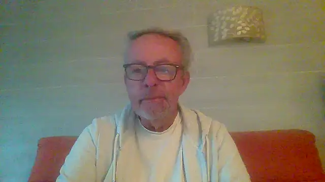 tuggy59 online show from April 9, 2026, 6:04 am