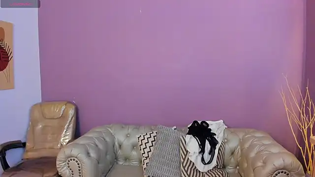 Snapshot of taylor_bennet chatting on October 13, 2025, 12:18 pm taylor bennet online show from October 13, 2025, 12:18 pm