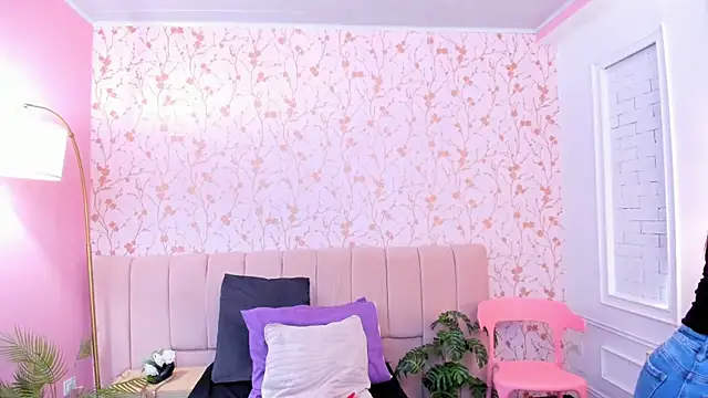 Snapshot of taylor_bennet chatting on February 25, 2026, 12:05 pm taylor bennet online show from February 25, 2026, 12:05 pm