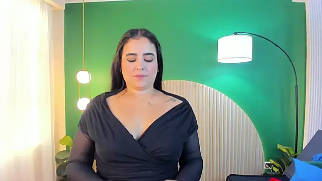 Snapshot of taylor_bennet chatting on September 23, 2025, 12:12 pm taylor bennet online show from September 23, 2025, 12:12 pm