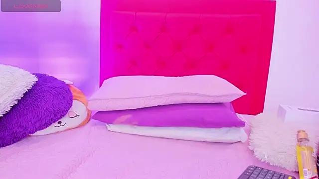 Snapshot of Sofia_Girl_ chatting on February 27, 2025, 7:19 am Sofia Girl online show from February 27, 2025, 7:19 am