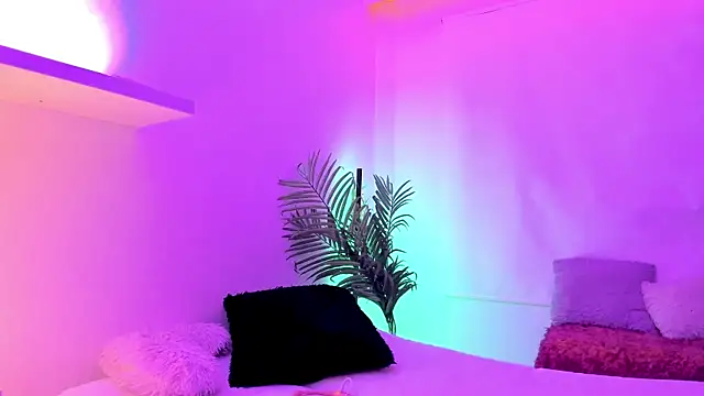 Gloomydoll online show from December 20, 2025, 7:17 pm