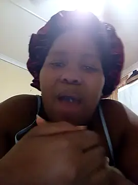 Real1SweetQueen online show from February 25, 2025, 7:27 pm