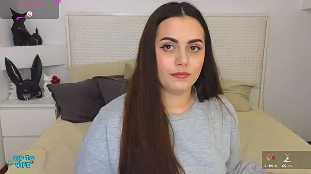 Eva Rogers  online show from January 14, 2025, 1:38 pm