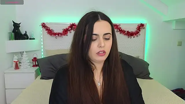 Eva Rogers  online show from January 3, 2025, 1:46 pm