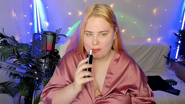Akemi BBW online show from January 20, 2025, 5:59 pm