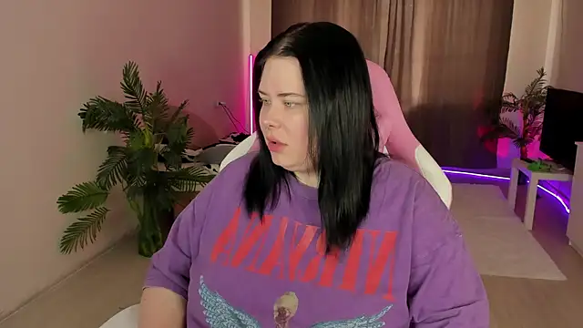 Snapshot of Akemi_BBW chatting on September 28, 2025, 9:16 am Akemi BBW online show from September 28, 2025, 9:16 am