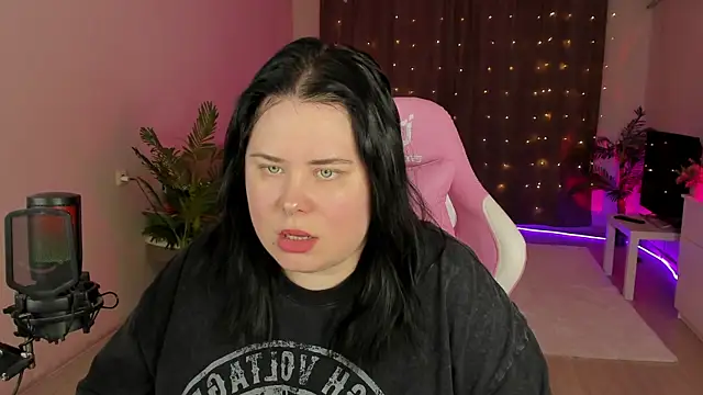 Snapshot of Akemi_BBW chatting on September 23, 2025, 5:09 pm Akemi BBW online show from September 23, 2025, 5:09 pm