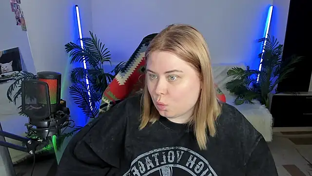 Akemi BBW online show from February 25, 2025, 9:26 pm