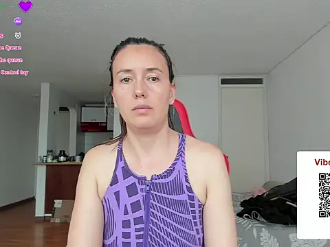 zoe jeane beker online show from May 20, 2026, 9:12 pm