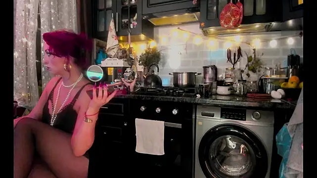 astarrot online show from September 23, 2025, 8:49 pm