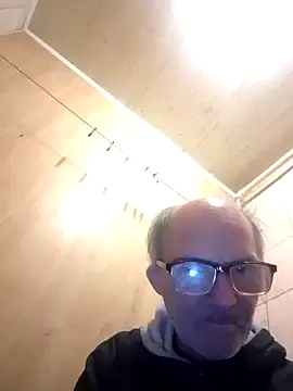 oksana722 online show from October 6, 2025, 4:52 pm