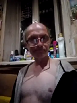 oksana722 online show from October 20, 2025, 8:42 pm