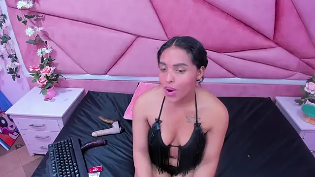 Snapshot of AnalNaugthy chatting on February 27, 2025, 2:43 pm AnalNaugthy online show from February 27, 2025, 2:43 pm