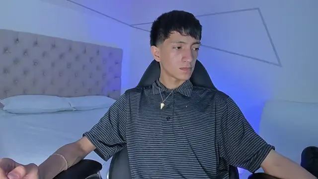 DereckCooperr online show from October 3, 2025, 8:54 pm