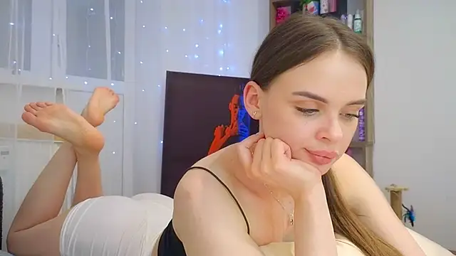 KristenSayles online show from March 14, 2025, 11:11 pm
