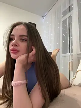 KristenSayles online show from March 1, 2025, 8:42 pm