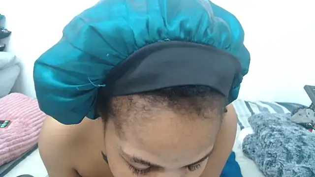 Snapshot of LongPussyLips94 chatting on October 20, 2025, 9:26 pm LongPussyLips94 online show from October 20, 2025, 9:26 pm