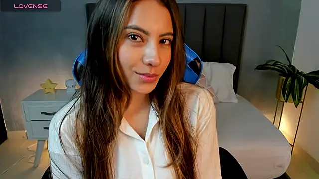 casandra ballesteros online show from February 20, 2025, 1:19 pm