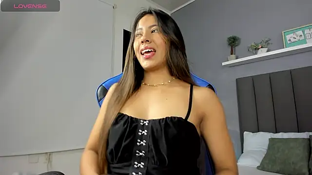 casandra ballesteros online show from September 16, 2025, 1:56 pm
