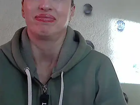 Jillian Pattie online show from November 25, 2025, 12:27 pm