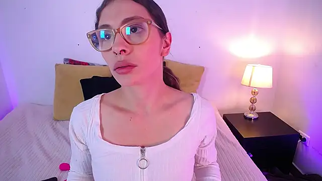 Katy Van online show from October 1, 2025, 9:29 pm