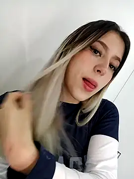 Snapshot of eva-2023 chatting on October 26, 2025, 3:40 am eva-2023 online show from October 26, 2025, 3:40 am