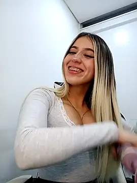 eva-2023 online show from February 25, 2026, 1:06 am