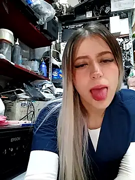 Snapshot of eva-2023 chatting on October 21, 2025, 8:19 pm eva-2023 online show from October 21, 2025, 8:19 pm