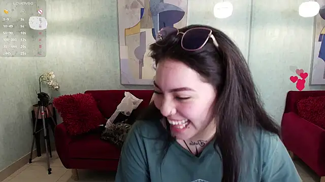 Isa reel online show from March 14, 2025, 8:06 pm