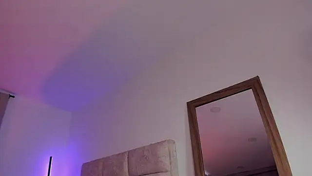 tina olsen07 online show from March 28, 2026, 8:10 pm