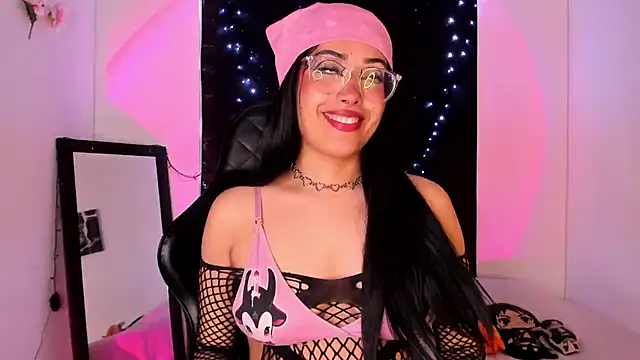 willow poisson online show from February 13, 2025, 6:26 pm