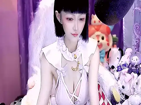 Snapshot of kumamon- chatting on November 14, 2025, 2:43 pm kumamon- online show from November 14, 2025, 2:43 pm