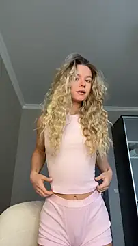 JessIsLove online show from February 25, 2026, 5:07 am