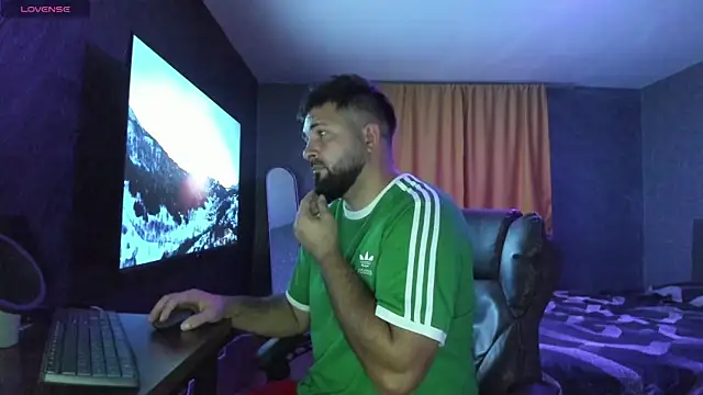 Eduu2322 online show from September 22, 2025, 8:48 pm