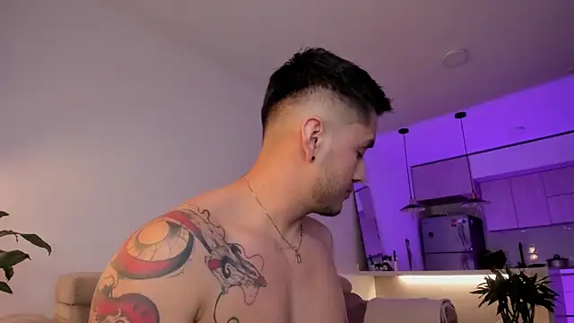 Chriskyle  online show from March 20, 2025, 10:40 pm