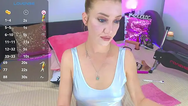 AlexaStoun online show from October 16, 2025, 2:25 pm